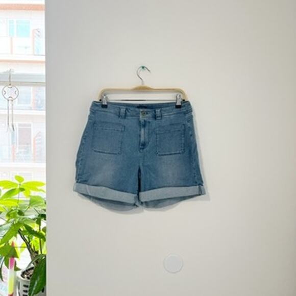 J. Jill Denim Cuffed Stretchy Shorts Size 10 - Picture 1 of 6